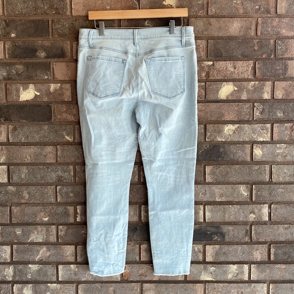 LOFT Skinny Ankle Jeans - Picture 12 of 12